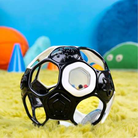 Baby Einstein Grippin' Goals Pelota de Sonajero – Blanco y Negro