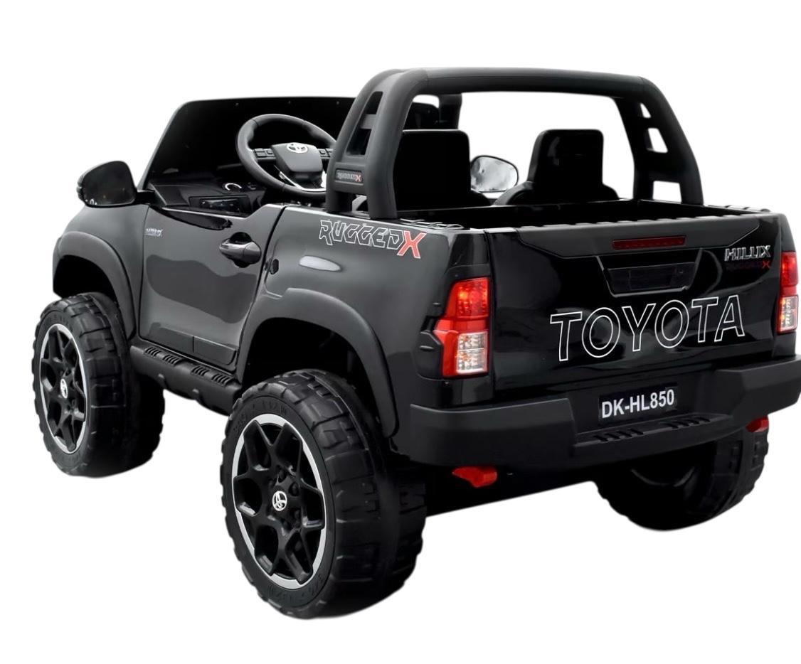 Toyota Hilux Rugged 24V 7AH Asiento de Cuero, 2 motores, Luces Delanteras y Traseras - Imagen 8